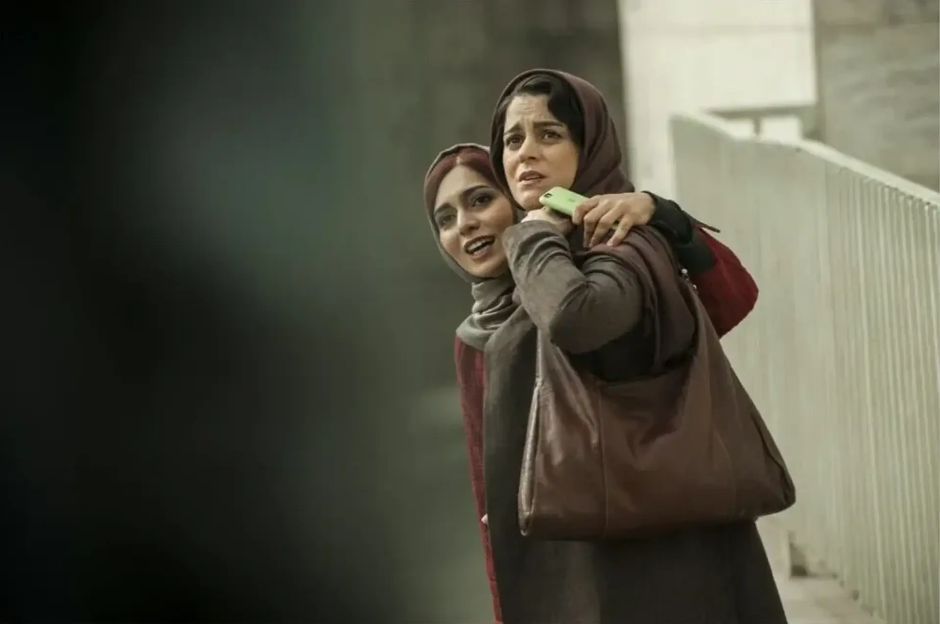 دانلود فیلم سارا و آیدا