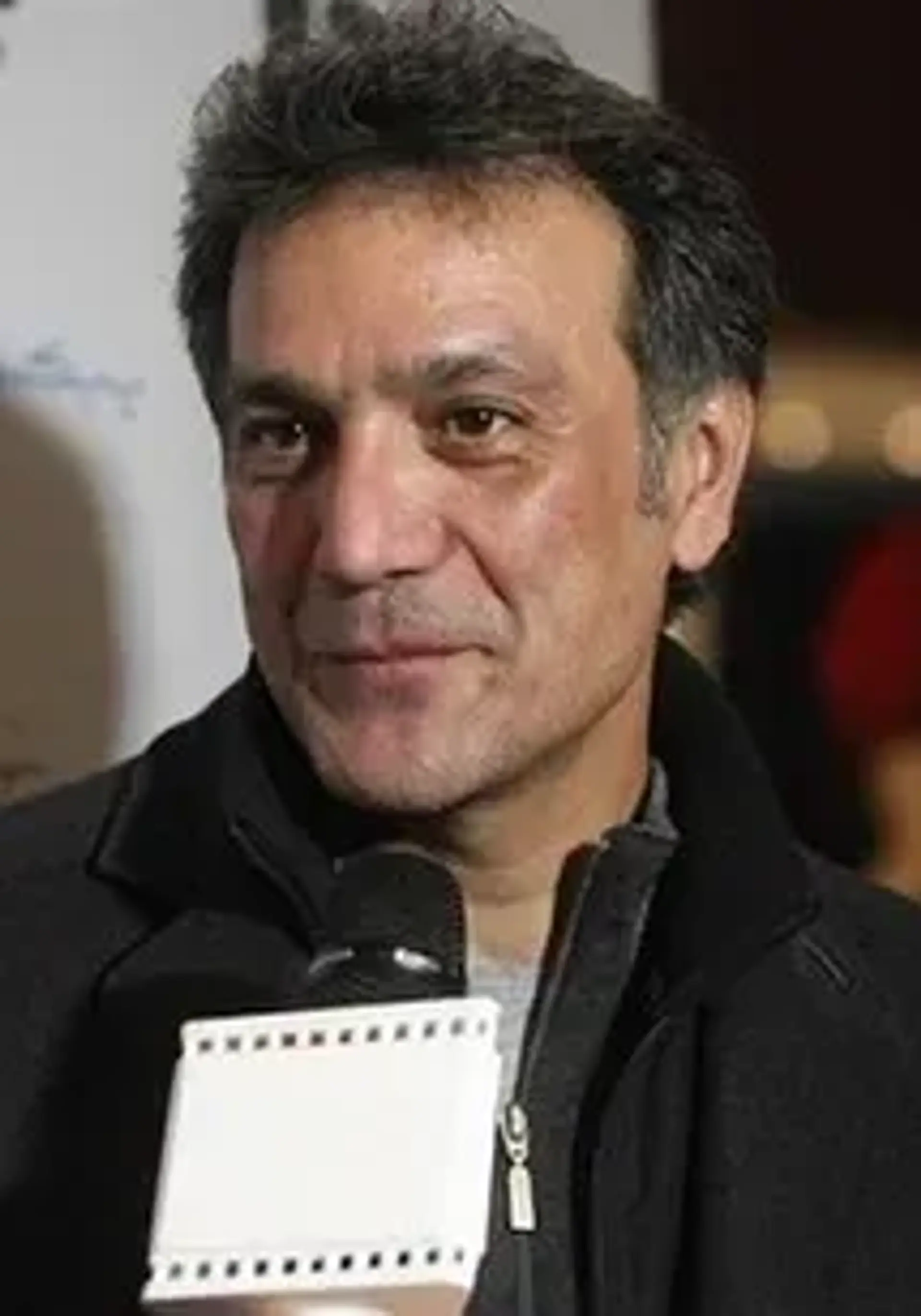 علیرضا آقاخانی