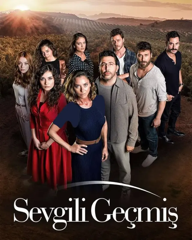 سریال گذشته عزیز (Sevgili Geçmis) پوستر