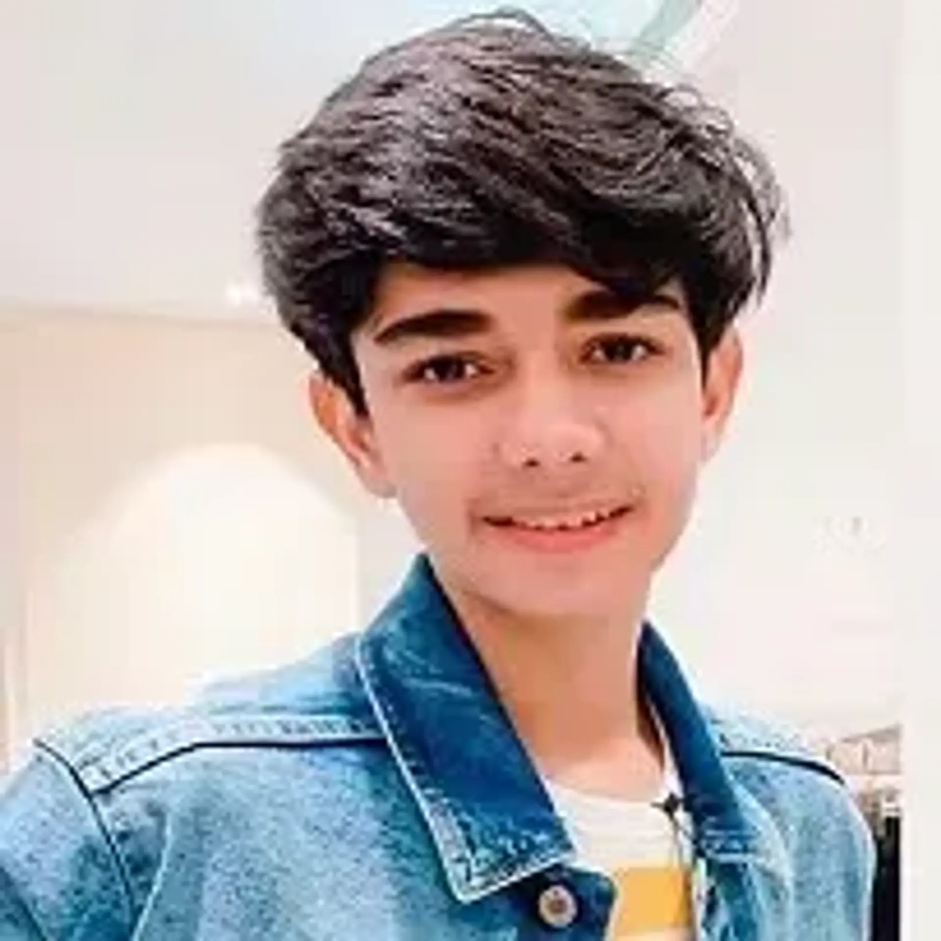 وارون بودهادف