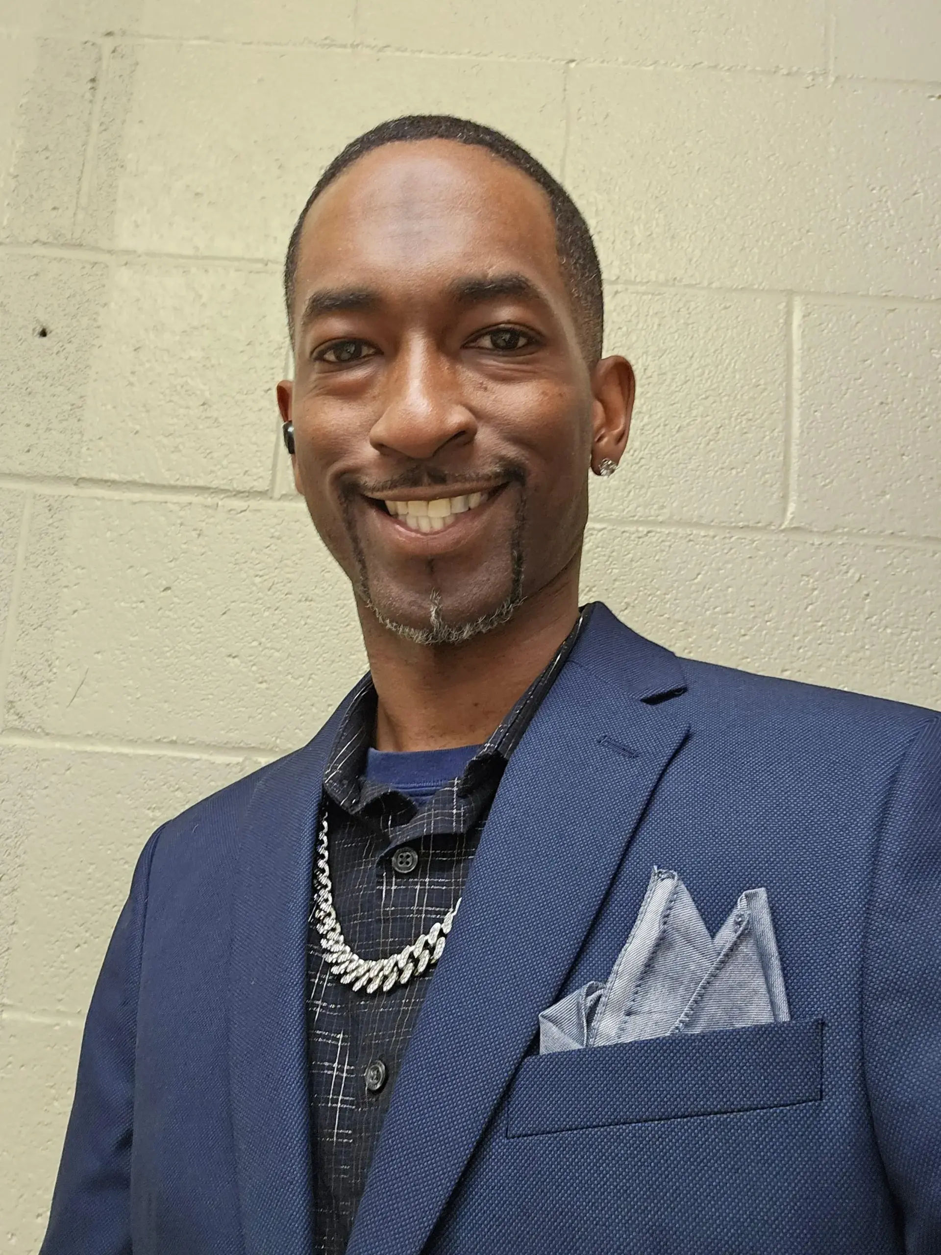 لافلوید آیزیا