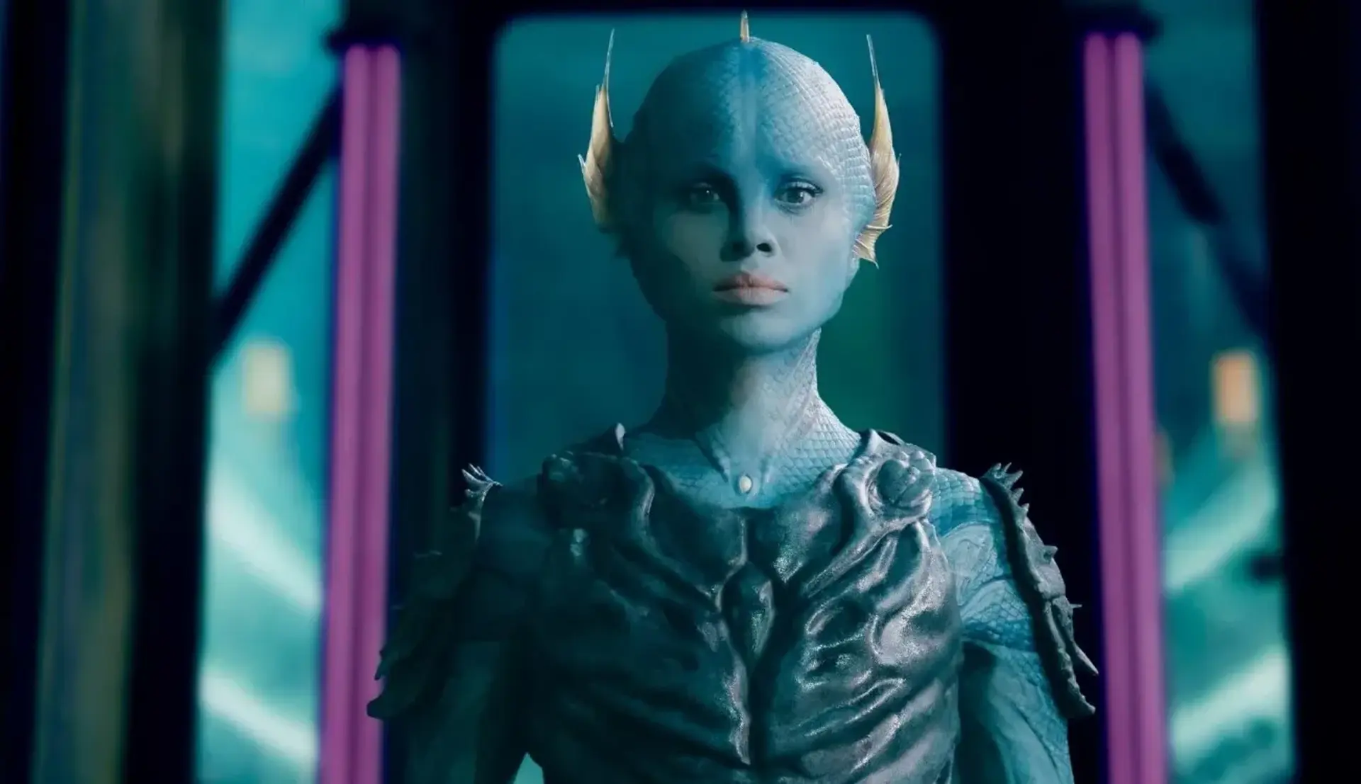 دانلود سریال جنگ بین خشکی و دریا