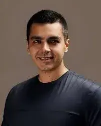 کرم آکین
